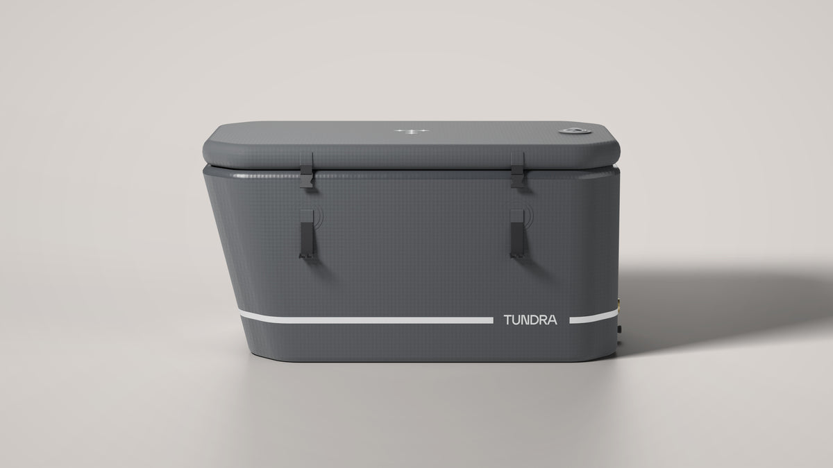 The Yukon Regular tub with its insulated cover on