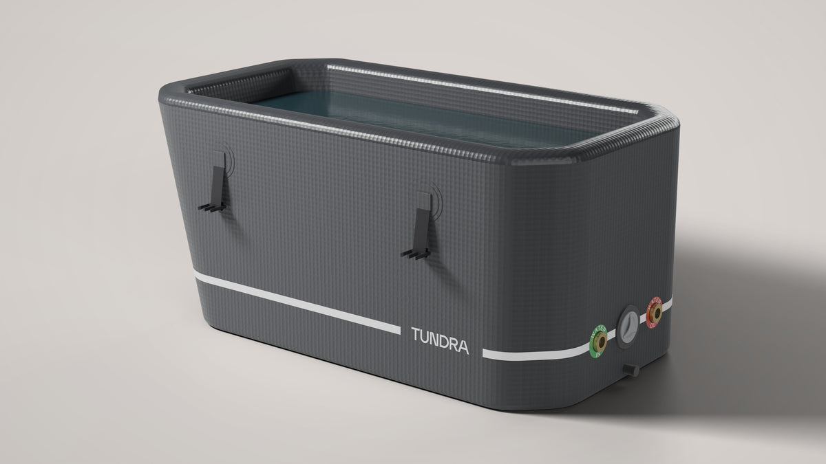 The Yukon Regular tub, three quarter view
